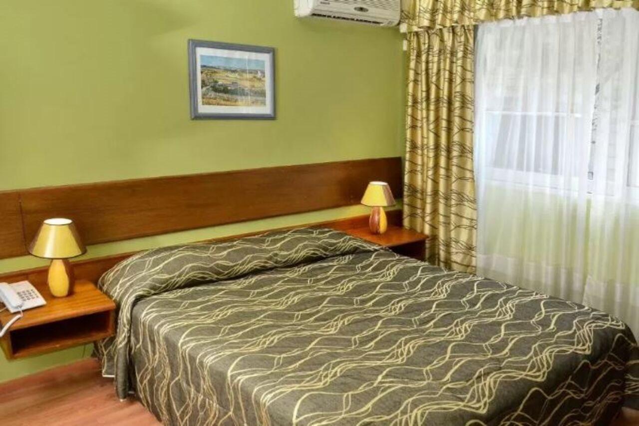 Hotel Hispano Montevideo Extérieur photo